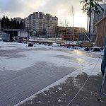 Продолжаются работы по обустройству катка и прокатного павильона
