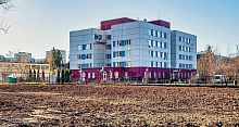 Слух: На месте недостроенной лаборатории в парке будет ледовый каток с искусственным льдом