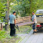 Вернулись лавочки на Комсомольский бульвар