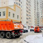 Коммунальные службы ведут работы по очистке города от снега