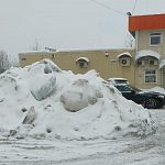  Кучи снега на Гагарина