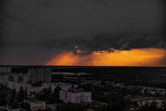 Грозовые ячейки и магия закатного неба