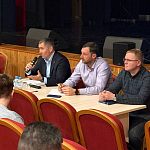 27 октября глава Краснознаменска Игорь Головатик провёл традиционную встречу с жителями в формате «выездной администрации»
