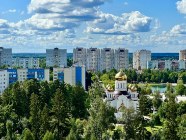Краснознаменск под сладкой ватой облаков