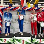 Подмосковные спортсменки завоевали две медали на всероссийских соревнованиях по фехтованию на рапирах среди юниорок