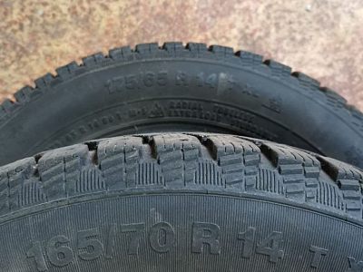 Две зимние покрышки 165/70