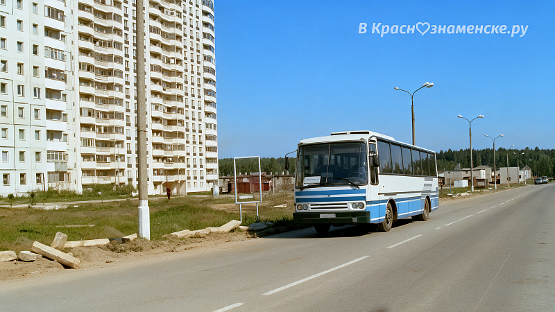 Автобус на улице Победы