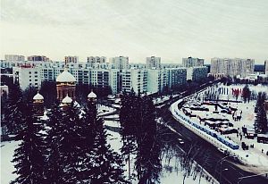 Вид сверху, ярмарка, церковь
