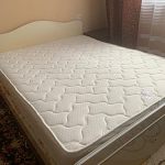 Кровать с матрасом