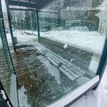 Остановка дала трещину