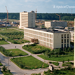 Старенькое фото Гимназии №1, но в цвете