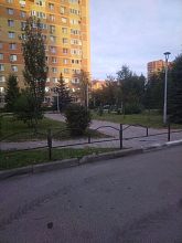 Зачем перекрыли дорожку на Связистах