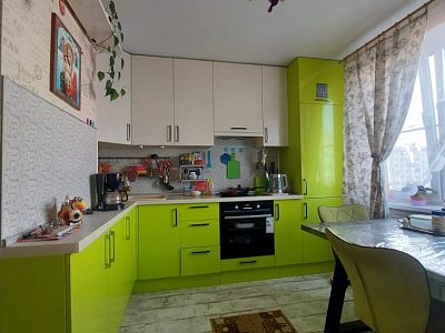 Продам, 73,6 кв.м, 3-комнатная