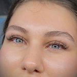 Мастер по наращиванию ресниц