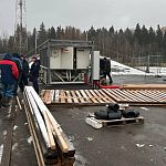 Владимир Пирогов посетил строительство сезонного катка в Городском парке