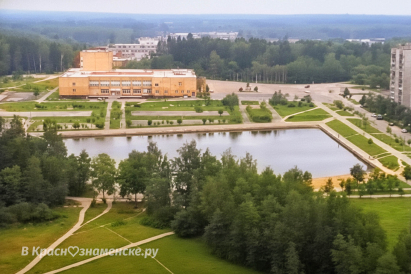 Вид на городское озеро