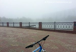 Озёрный забор, был прекрасен в любую погоду