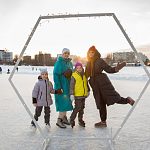 В минувшую пятницу посетители катка в Городском парке угощались чаем со сладостями 