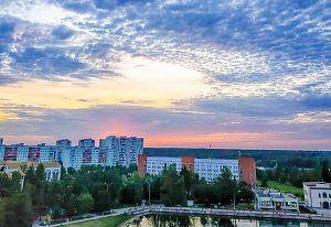 Небо над городским озером