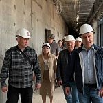 25 июня врип главы Краснознаменска Игорь Головатик посетил строительство образовательного центра на ул. Связистов