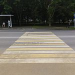 Жители ждут, когда наведут порядок с пешеходными переходами и доработают остановку у ЗАГСа