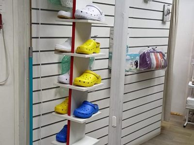 Торговое оборудование продам