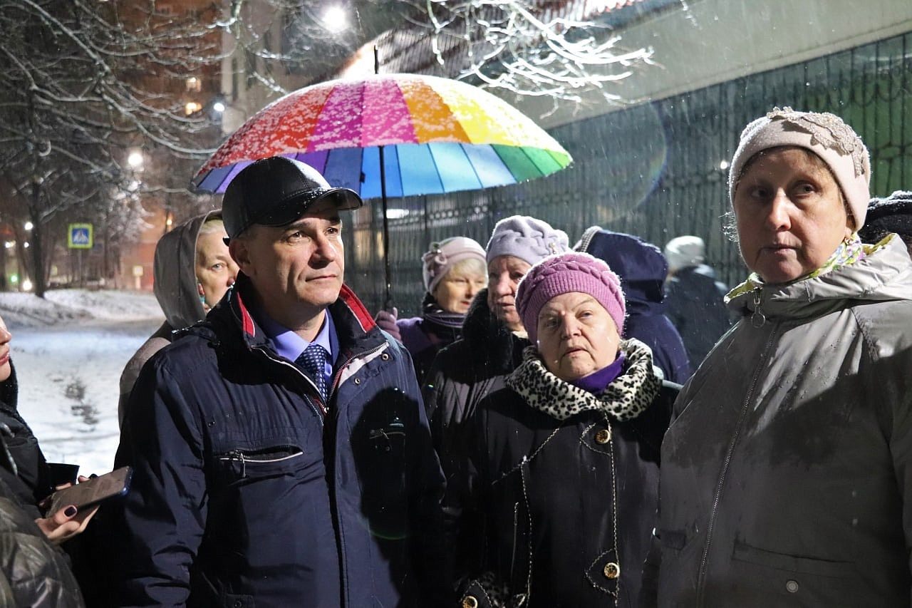 Встреча ВРИП главы Краснознаменска Владимира Пирогова с жителями проживающими по адресам: ул. Краснознаменная, 2, 2А, 2Б