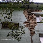 Старые дома на Парковой начинают сыпаться 