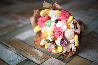 Букет для детей и их родителей «Сладость в радость».