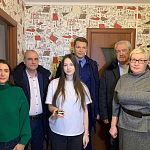 Жительнице Краснознаменска руководство города вручило ключи от квартиры