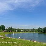 Ходили уже на пляж, купались?