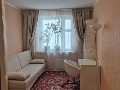Продам, 57 кв.м, 2-комнатная