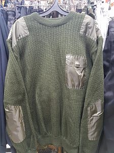 Свитер оливковый