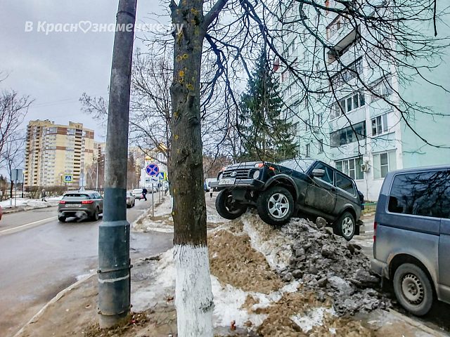 Работа коммунальщиков заставляет искать нетрадицио