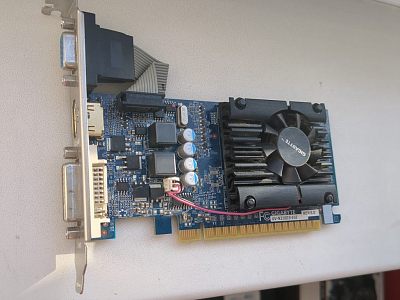 Видеокарта Geforce 210gt 1Gb DDR3 