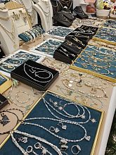 Приходите выбирать подарки себе и своим близким.