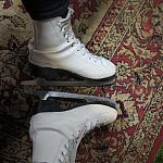 Антиреклама катка ДЮСШ в расположении у госпиталя.