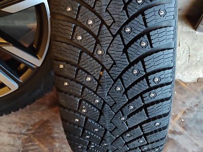 Колеса Pirelli r20 на литых дисках зимние шипы