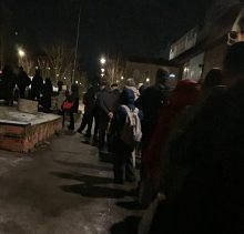 Уважаемая Администрация! Информирую, что такие очереди на 442 снова не редкость. 6.40 утра