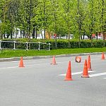 На улице Победы обновляют пешеходную разметку