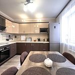 Продам, 60 кв.м, 2-комнатная