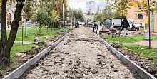 На ул. Связистов идут работы по обновлению тротуара
