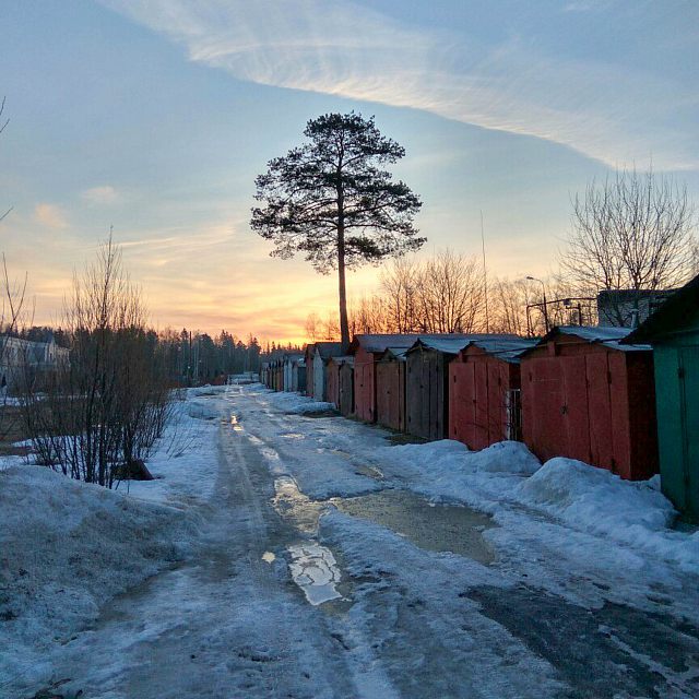 Вечереет