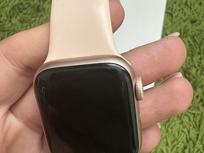 Часы эпл воч SE 40 mm 2020 