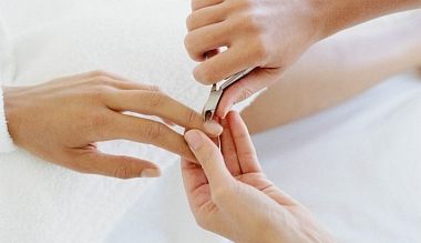 Маникюр классический