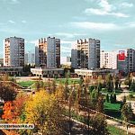 Фотография «Голубиной» площади теперь Площадь Семьи после обработки нейросетью