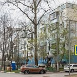По адресу ул. Парковая д.1, начались работы по утеплению фасада дома