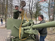 Возвращение одного артиллерийского орудия в городской Парк Победы