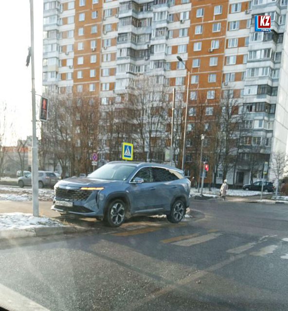 Ничего себе запарковался...