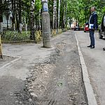 Состоялось выездное совещание по решению вопросов поступивших от жителей домов на Советской и проспекте Мира.